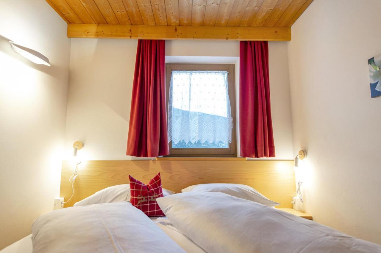 Chalet Alpina Ortisei Bagian luar foto