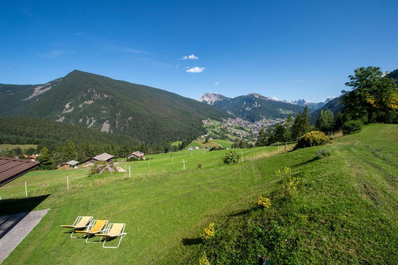 Chalet Alpina Ortisei Bagian luar foto